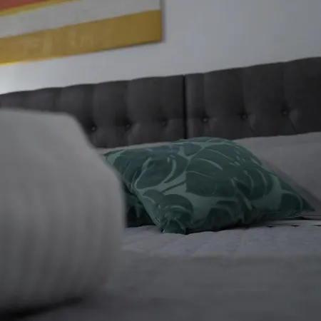 Angie's View * 维罗纳